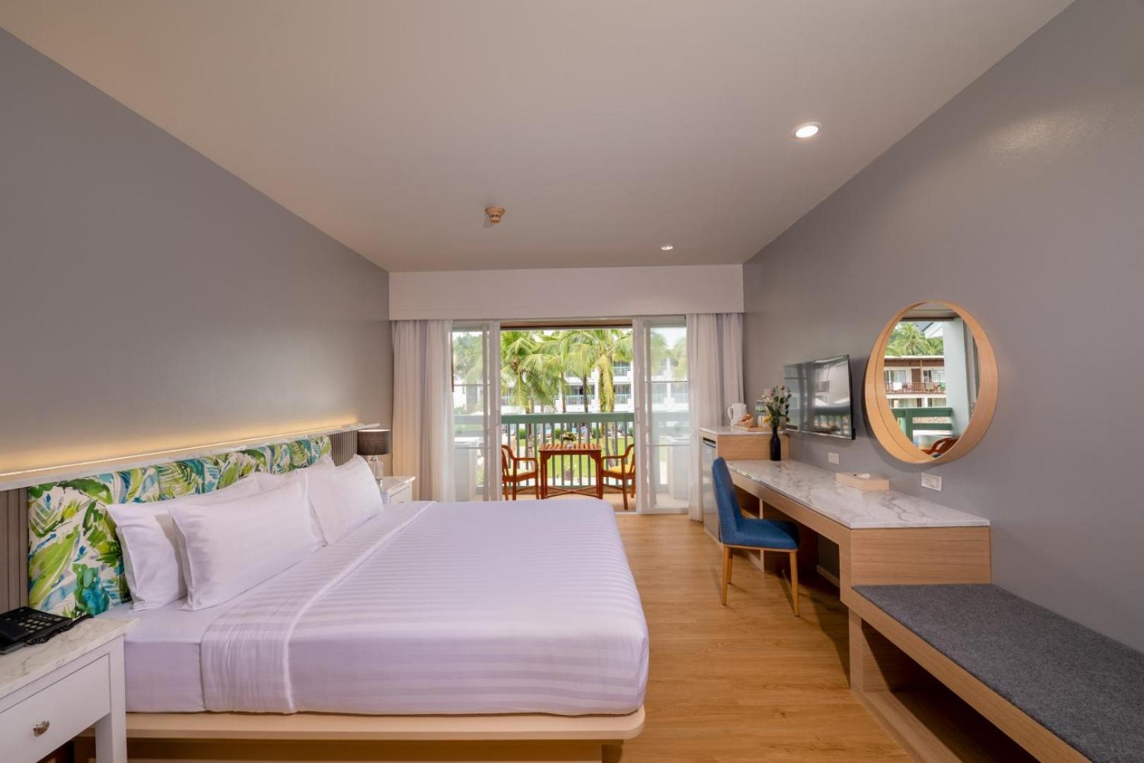 The Briza Beach Resort, Khao Lak Sha Extra Plus Екстериор снимка