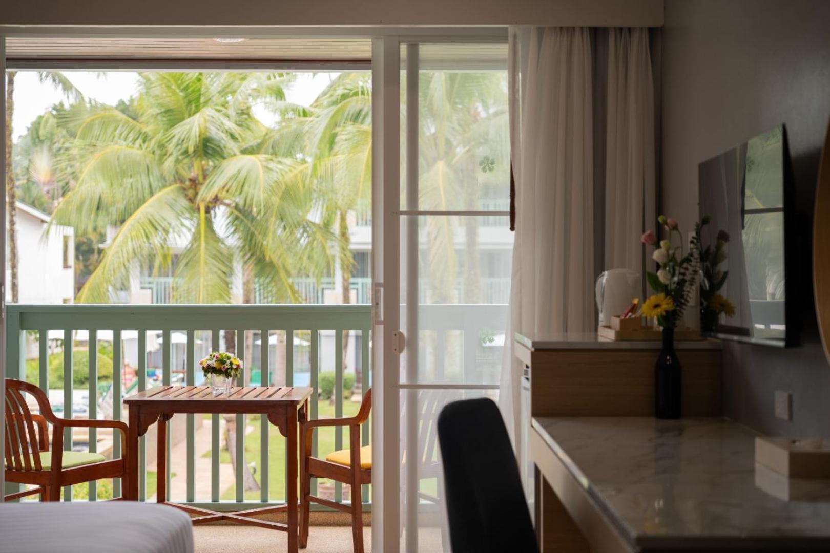 The Briza Beach Resort, Khao Lak Sha Extra Plus Екстериор снимка